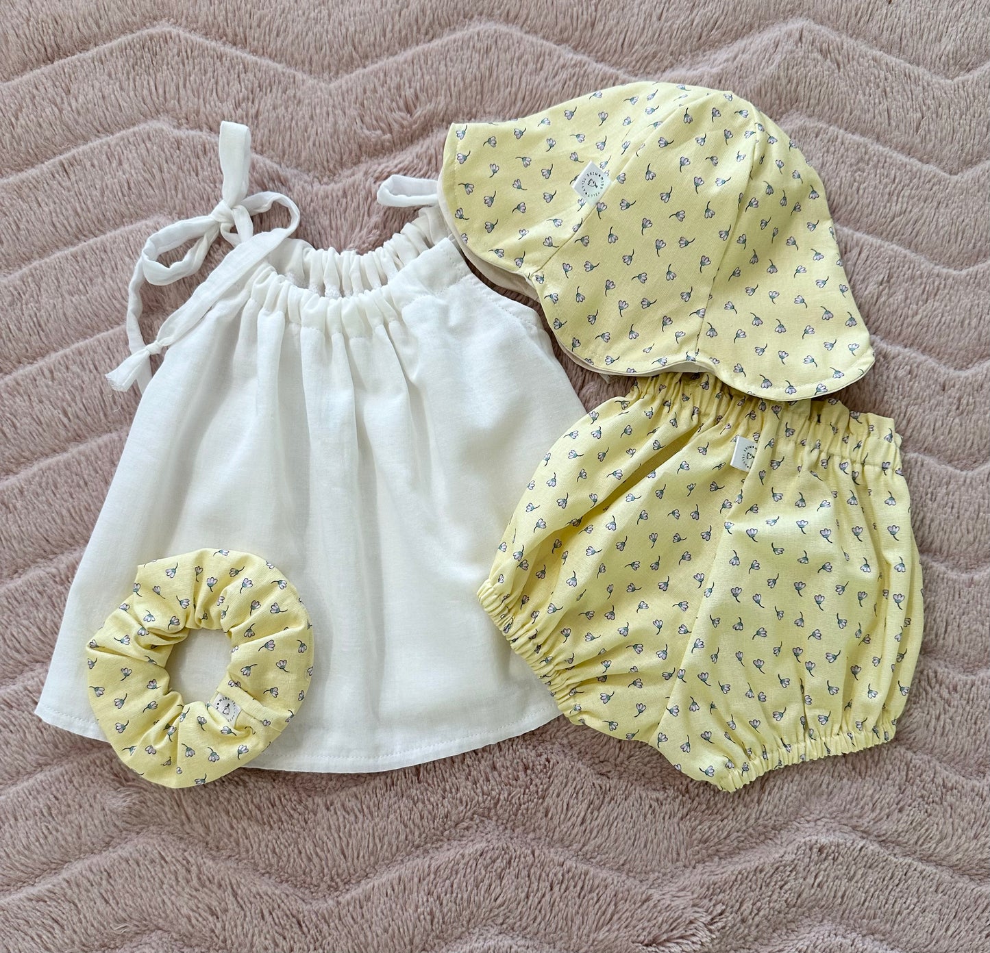 Floral Baby Set!